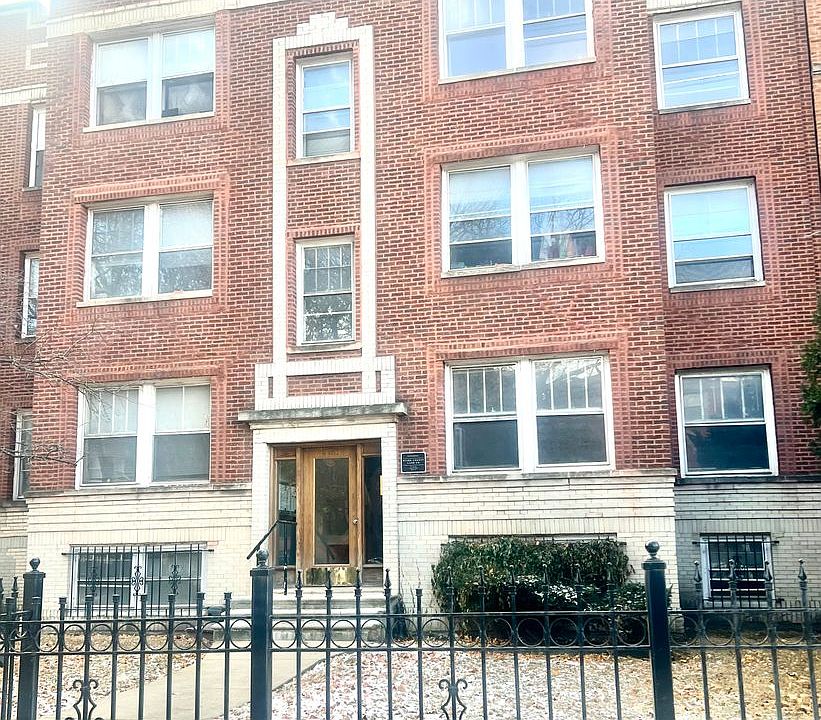 1st image of 4750 N Malden St APT 1S