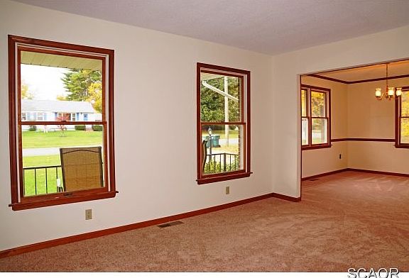 4th image of 15 Sussex Dr