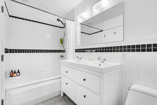 Sold by Engel & Völkers New York City | media 5
