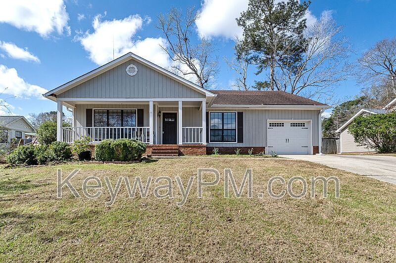 1st image of 137 Crawford Dr
