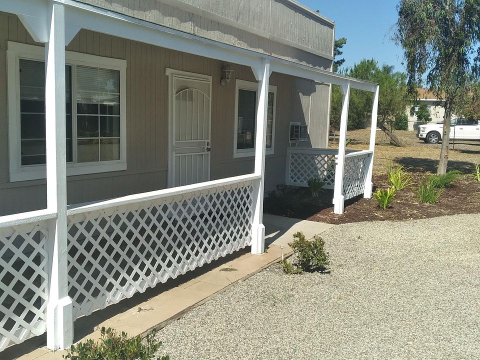 Cozy Front Porch with Covered Entry