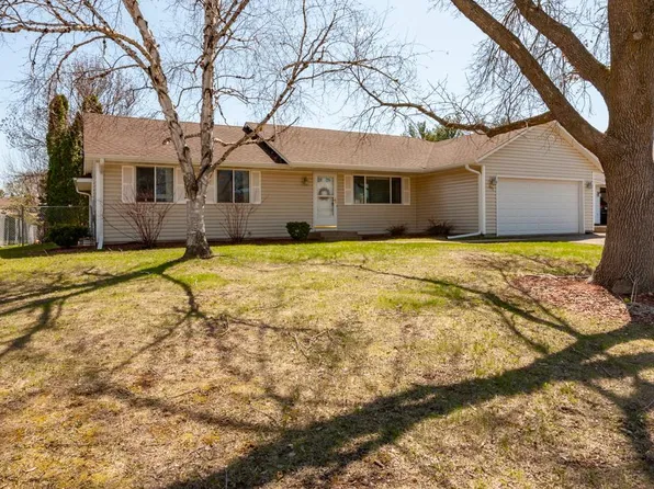 7922 Hallmark Way, Apple Valley, MN 55124