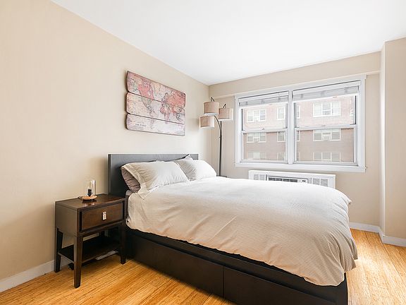 5th image of 245 E 35th St APT 8C