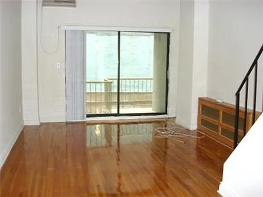 Rented by Mark David | media 50