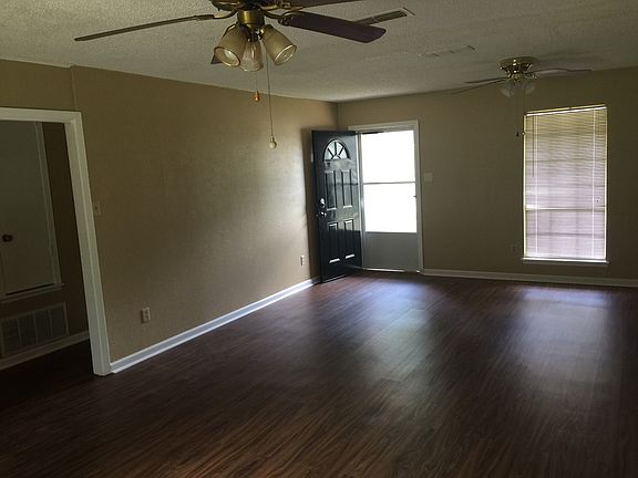 Living Rm