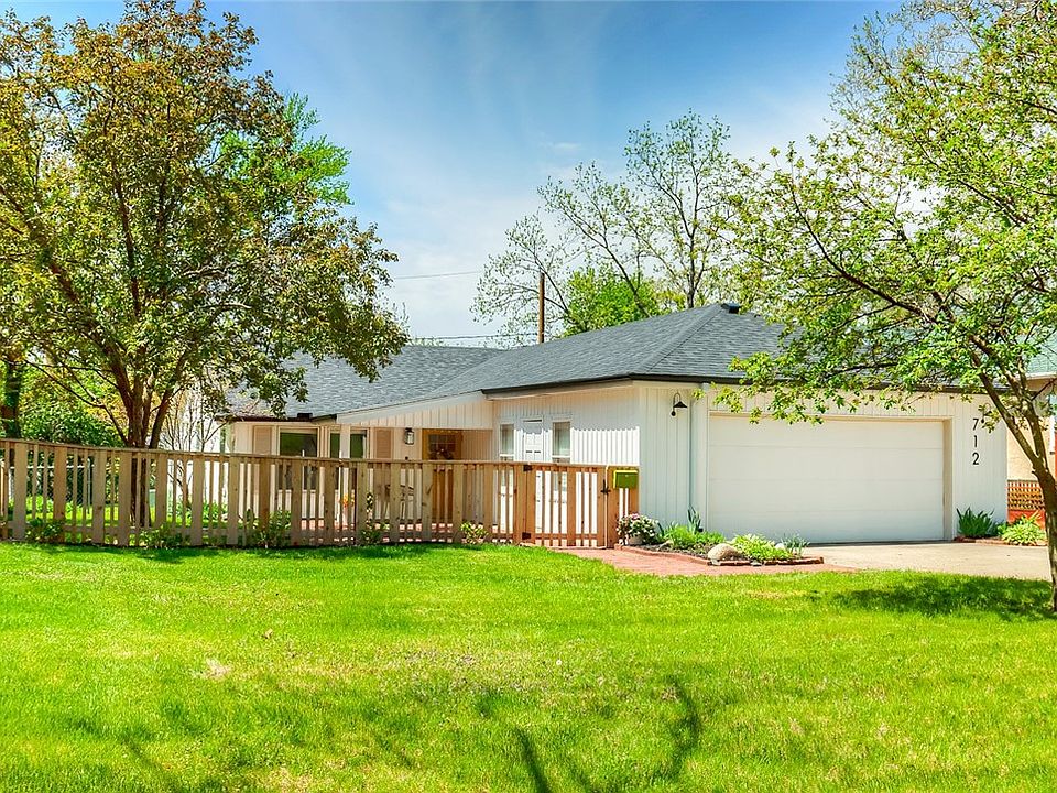712 Polk Blvd, Des Moines, IA 50312 Zillow