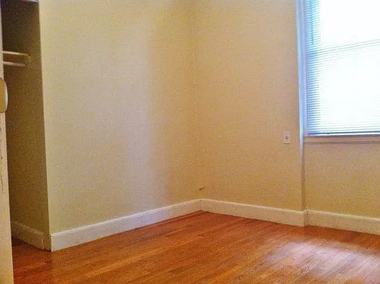 Rented by Azure Realty NY LLC | media 7