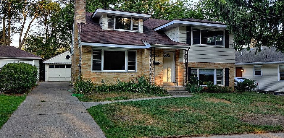 1st image of 1741 Sylvan Ave SE
