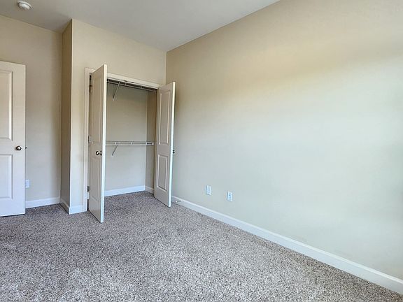 4th image of 1915 D Fleming Rd