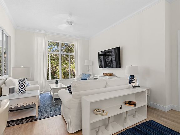 2nd image of 1235 Winding Oaks Cir E APT 506