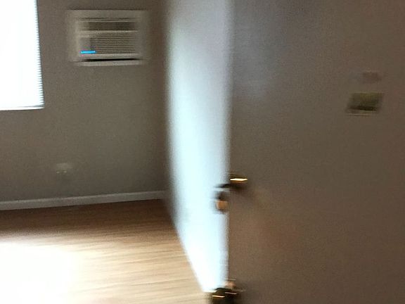 5th image of 1293 Neil Ave #A-4