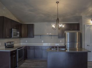 2353 Sunny Ln APT P, Suamico, WI 54313