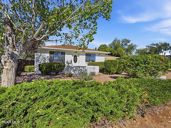 2nd image of 6114 N Old McDonald Dr