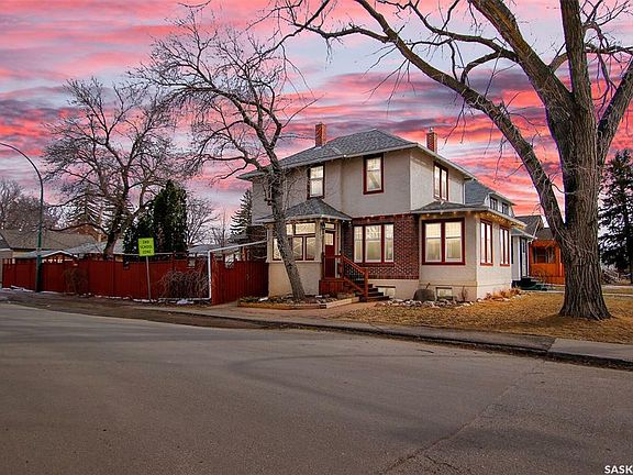 2nd image of 2503 Winnipeg St