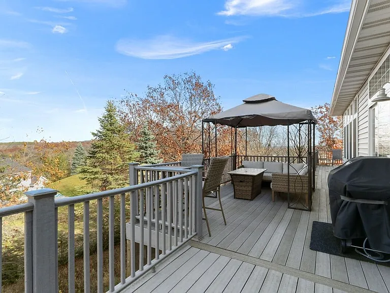 1175 La Salle Ct — Photo 23