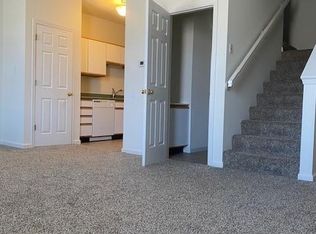 3214 Rue Royale St #3, Saint Charles, MO 63301