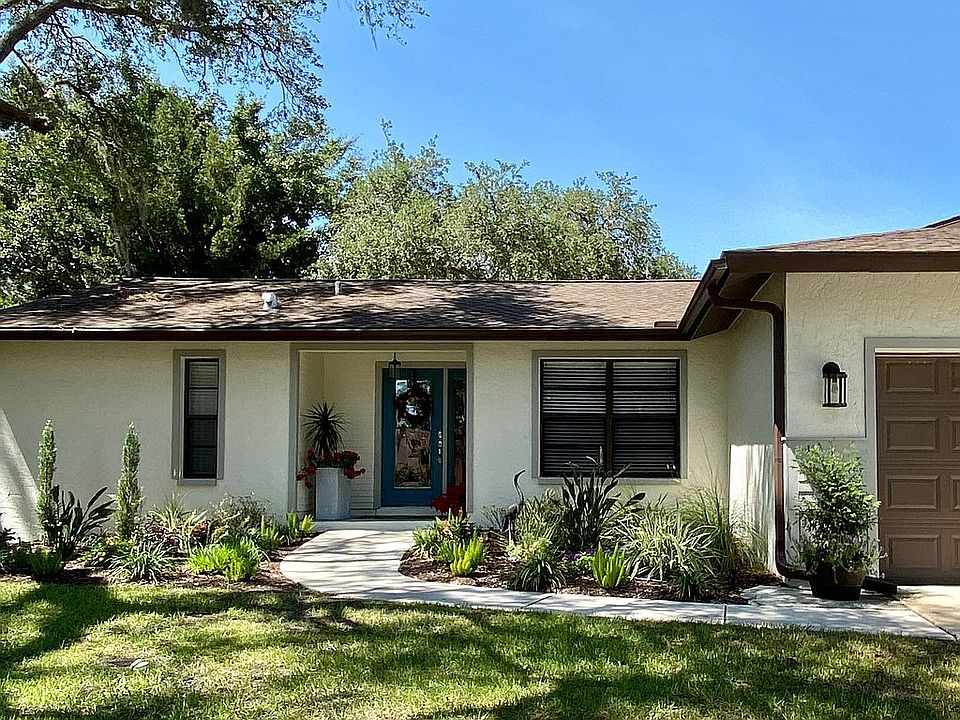 Beautifully Renovated 
