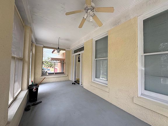 4th image of 1613 Orange St