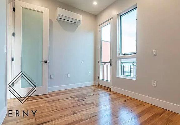 5th image of 48 Jefferson St #3F