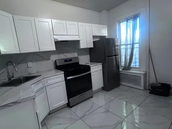 107 Oliver Ave Floor 1, Yonkers, NY 10701