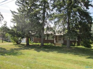 24267 W Reservation Line Rd, Curtice, OH 43412