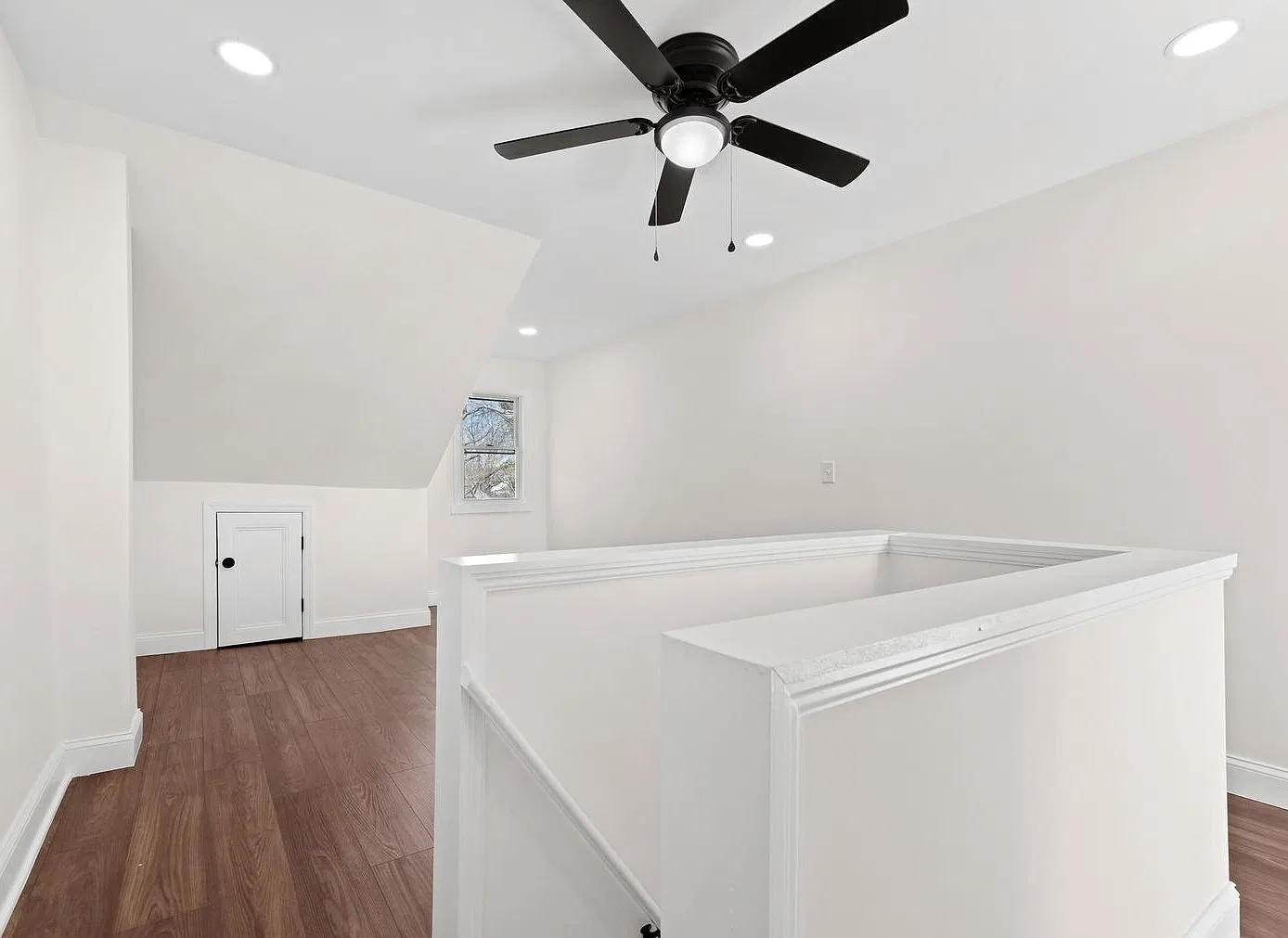 3 bed, 1636 sqft, $2,200 — Photo 1