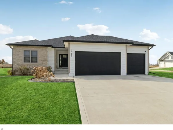 5320 165th St, Urbandale, IA 50323