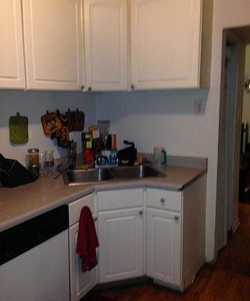 2nd image of 1910 W Winnemac Ave #1FF