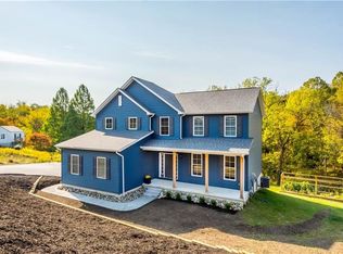 108 Locust Ln, Oakdale, PA