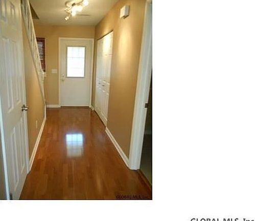 2nd image of 54 Grant Hill Ct