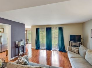 1705 Spruce Hills Dr #1705, Glen Gardner, NJ 08826