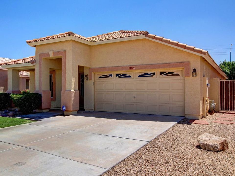 1st image of 25263 N 67th Dr