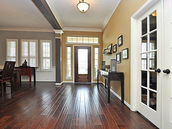 2nd image of 810 Hollington Way