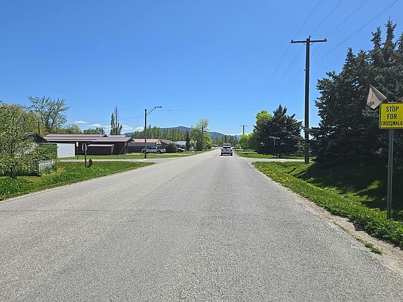 5th image of 305 N Main St