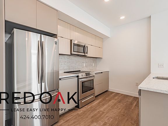 4th image of 2880 W James M Wood Blvd #409