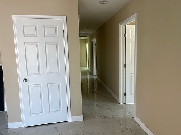 3rd image of 2450 N Sierra Way #2488