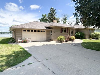 1010 S Shore Dr, Worthington, MN, 56187
