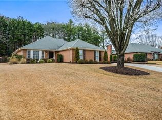 555 Carybell Ln, Alpharetta, GA 30004