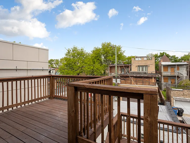 2456 W Huron St — Photo 31