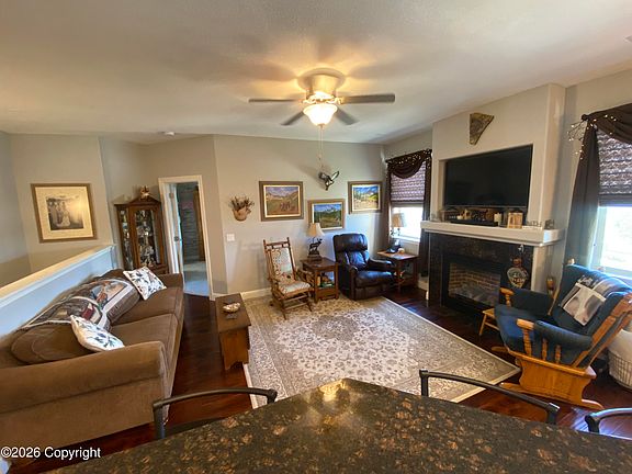 3rd image of 110 Villa Way