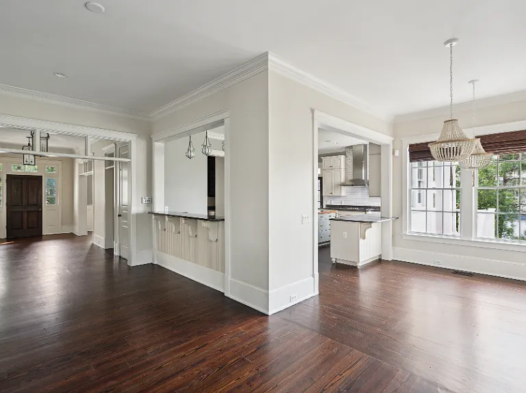 221 King George St — Photo 48