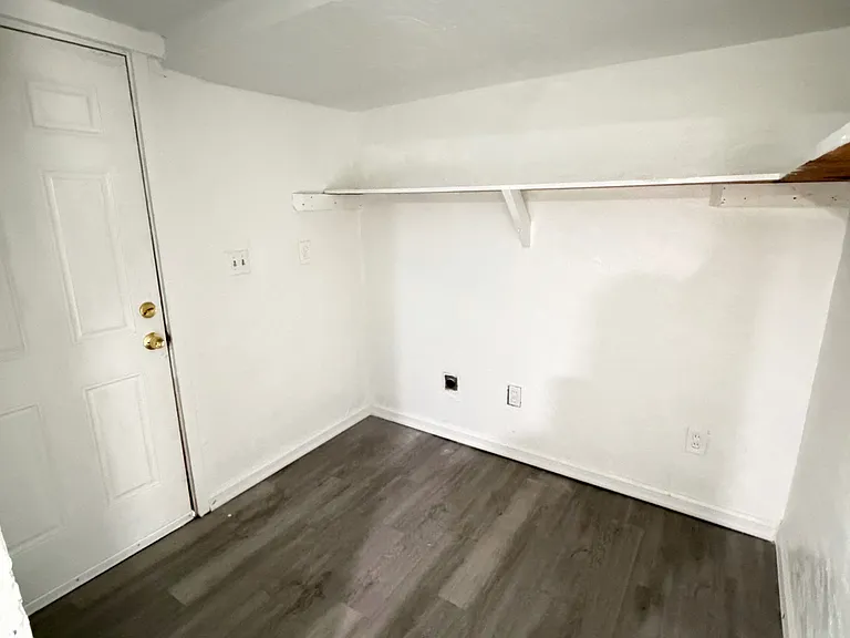 10706 Dove Ave — Photo 5