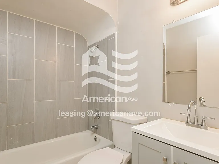 81947_012_bathroom_13.jpg