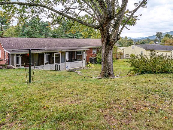5th image of 1305 Clearview Dr