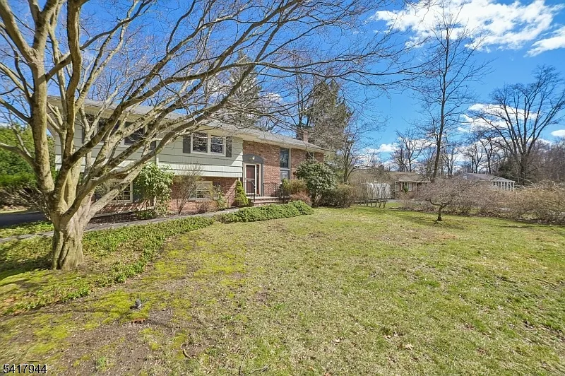 67 Sun Valley Way photo 1