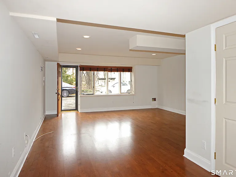 950 Rock Rimmon Rd — Photo 22