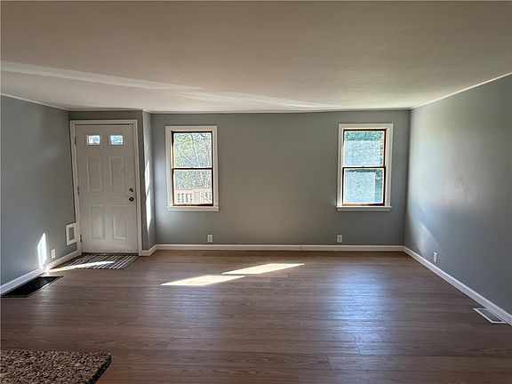2nd image of 1285 Old Pulaski Rd