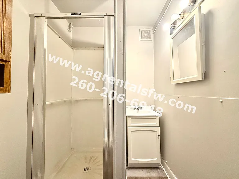 616 Mechanic St — Photo 9