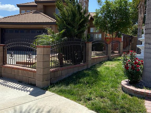 2nd image of 1371 Windsor Pl