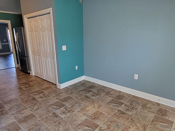 3rd image of 2956 A Jessica Dr